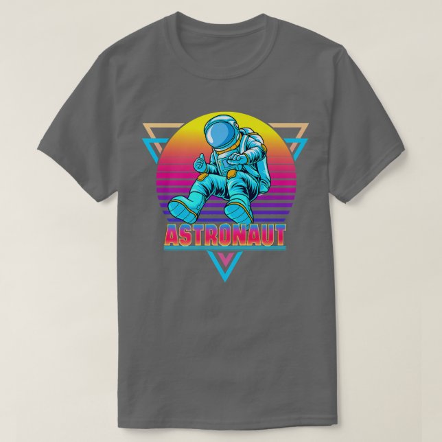 Astronaut Vaporwave Retro Aesthetic 90s  T Shirt (Design framsida)