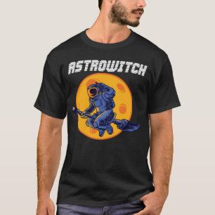 Astronaut Witch som flyger över Måne T Shirt