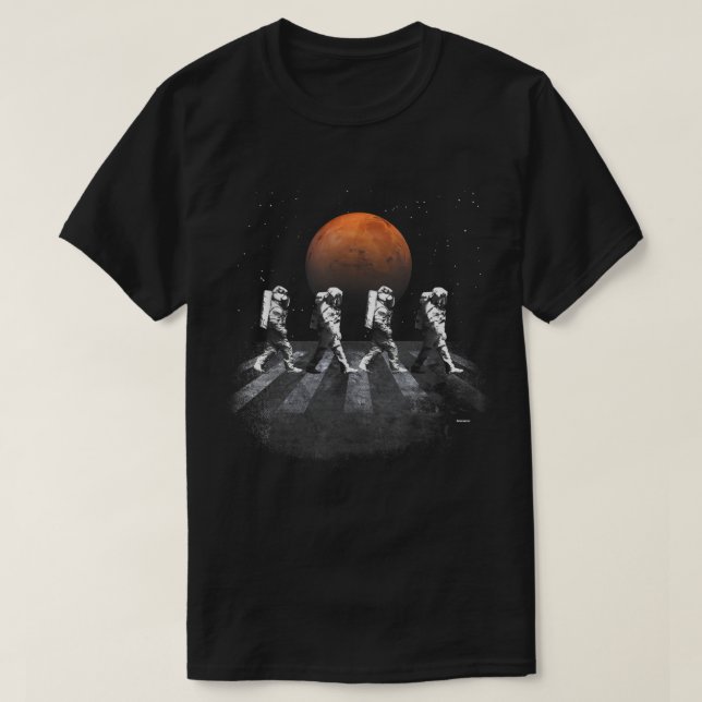 Astronauter i Walking in Space Occupy Mars T Shirt (Design framsida)