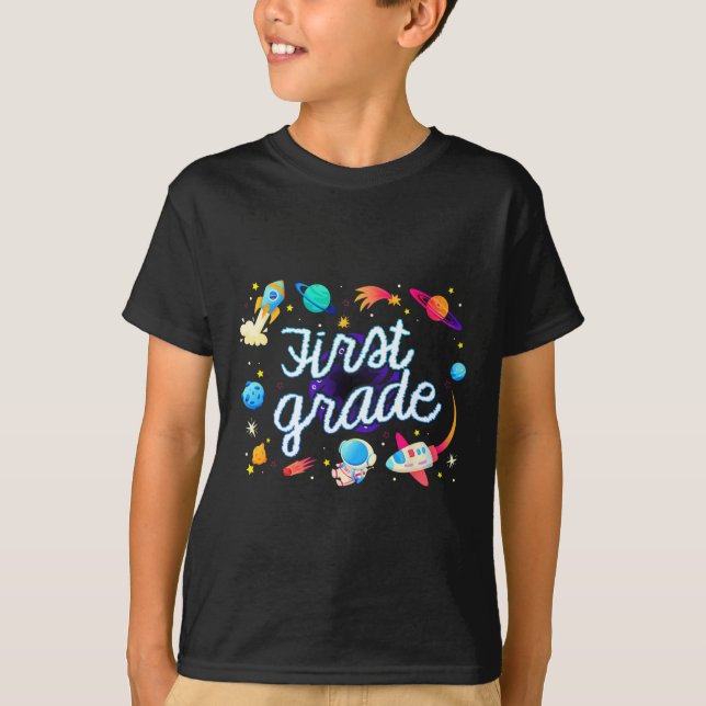 Astronautplaneter i rymden för första klass åter t shirt (Framsida)