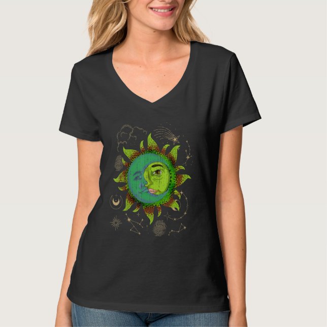 Astronomy Crescent Moon Sun Universe Boho Astrolog T Shirt (Framsida)