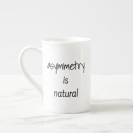 Asymmetri är naturlig specialmugg benporslin mugg