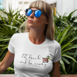 Ät Drick och var Mary Bloody Mary. T Shirt<br><div class="desc">Den här designen skapades genom digital grafik. Du kan ändra stil på den här skjortan genom att välja Mer > under alternativet stil. Det kan vara personlig genom att klicka på anpassningsknappen och ändra färg, lägga till namn, initialer eller ord som du vill ha. Kontakta mig på colorflowcreations@gmail.com om du...</div>