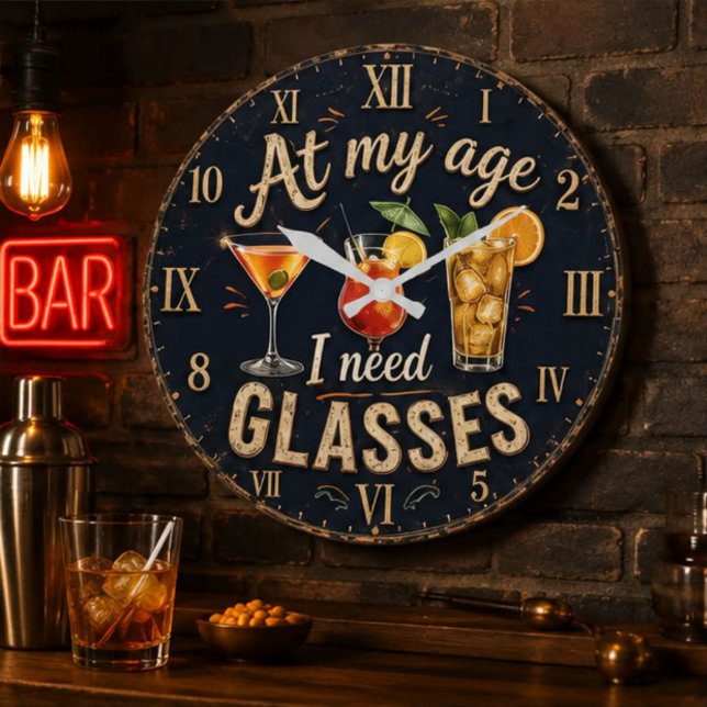 At My Age I Need Glasses Stor Klocka (Skapare uppladdad)