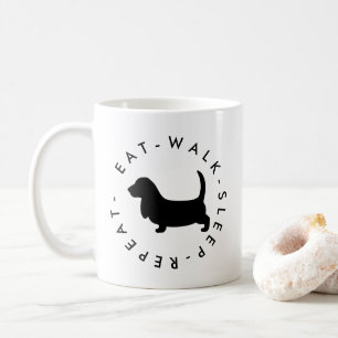 Ät promenad sticka-upprepad hund av korvform kaffemugg