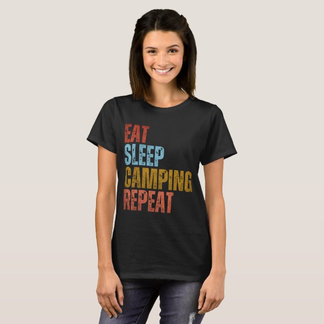 ÄT SÖMN CAMPING REPETERA T-Shirt (Hel framsida)