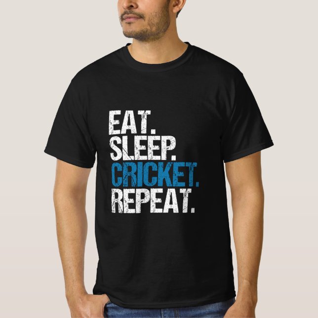 Ät. Sov. Cricket. Upprepa. T Shirt (Framsida)