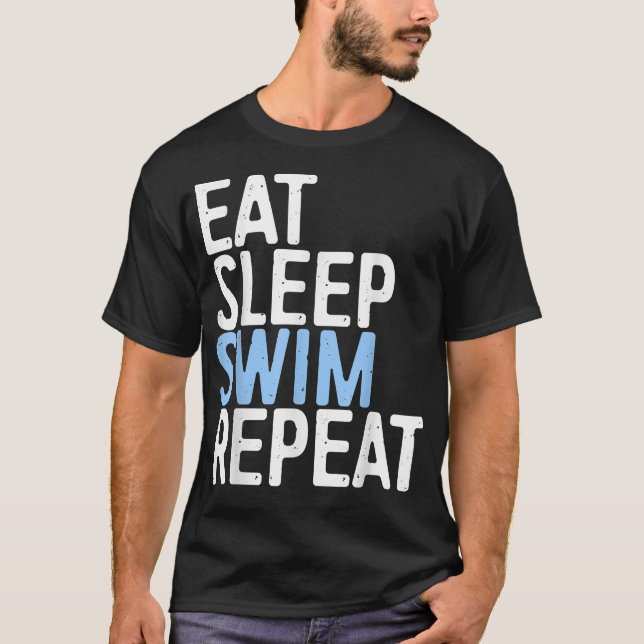 Ät Sov Simma Upprepa  Simmare Present T Shirt (Framsida)
