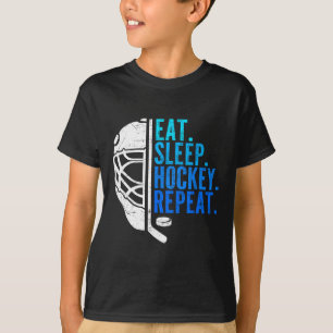Ät Sova Hockey Upprepa Roliga Pojkar Hockeyspelare T Shirt