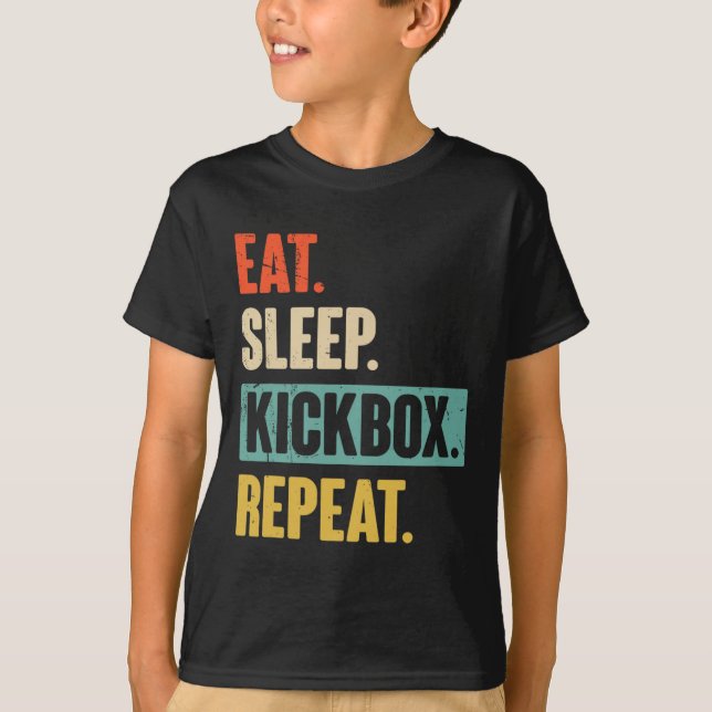Ät Sova Kicksboxning Upprepa Retro Kickboxning Box T Shirt (Framsida)