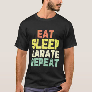 Ät Sväng Karate Upprepa den funna Coolan Älskare R T Shirt