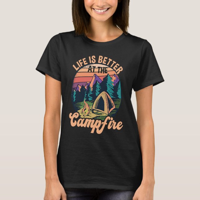 At The Campfire Camping T Shirt (Framsida)