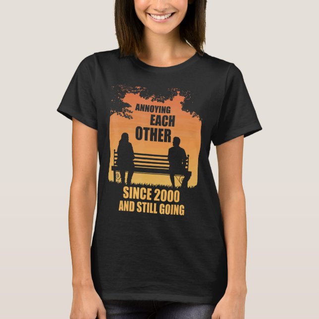 Åt varandra sedan 2000 och fortfarande i Sol T Shirt (Framsida)