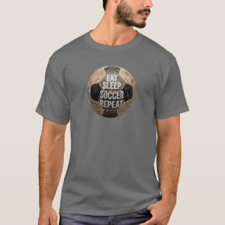 äta soccus-upprepning av sömn t shirt