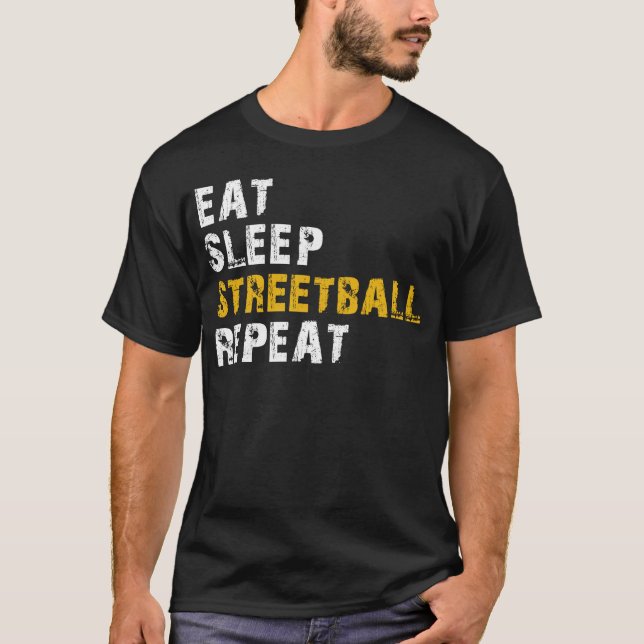 äta sömnstreetball t shirt (Framsida)