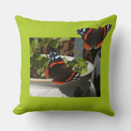 Atalanta Butterfly Design Dekorativ kudde