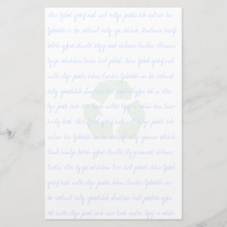 Återanvänt materialutnyttjat papper