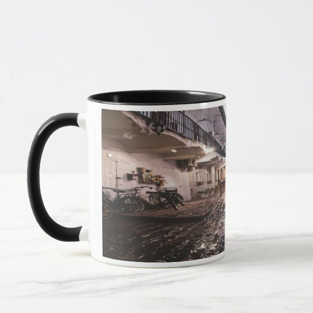 Återvinningsbyggnad Regn Gata  Mugg (Vänster)