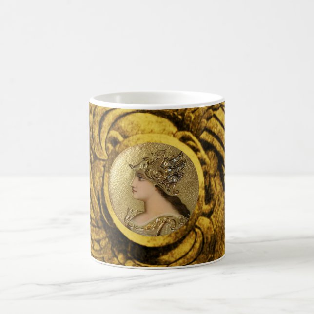 ATHENA PORTRÄTT MED GOLDEN HELMET OCH GRIFFINS KAFFEMUGG (Center)