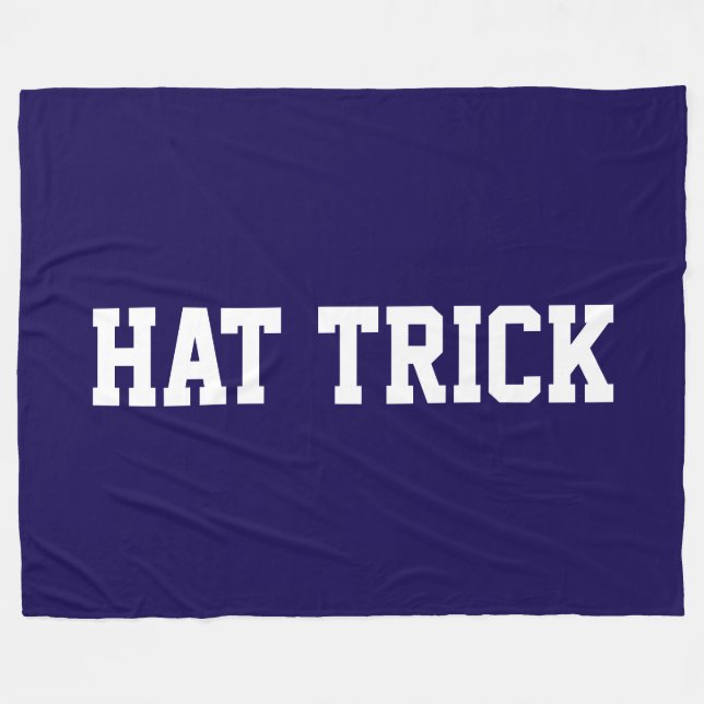 Athletic Bold White HAT TRICK Text On Navy Blue Fleecefilt (Framsidan (Horisontell))