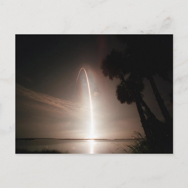 Atlantis som kretsar kring vykort (Framsida)