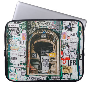 ATM MASKIN MED GRAFFITI LAPTOP FODRAL