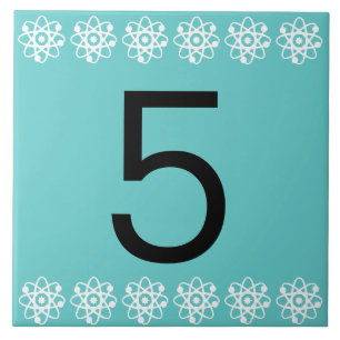 Atom- numrera belägger med tegel kakelplatta