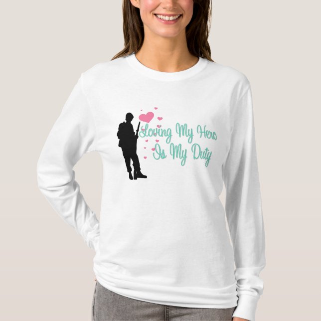 Att älska min hjälte är min arbetsuppgift t shirt (Framsida)