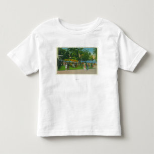 Att äta middag på boardwalken på Roseland parke Tee Shirt