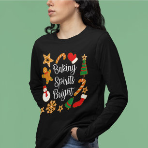Att baka julkakor med pepparkakssmak är en jultrad t shirt