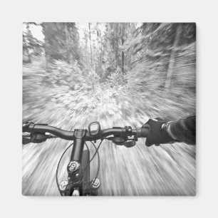 Att cykla nedför en jämn stigsektion magnet