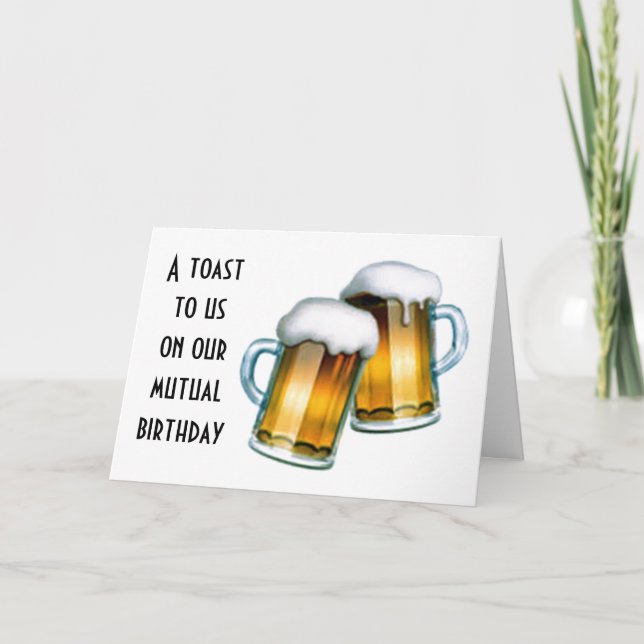 **ATT DELA FÖDELSEDAGAR** INNEBÄR ATT SKÅLA FÖR OS KORT (Framsida)