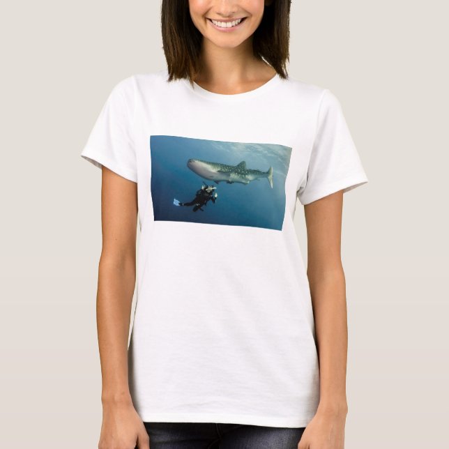 Att ducka för täcker? t-shirt (Framsida)