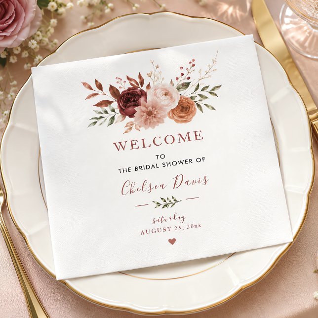 Att falla i kärlek Rustik blomster burgunder Röd A Pappersservett (Falling In Love Rustic Floral Burgundy Custom Napkins)