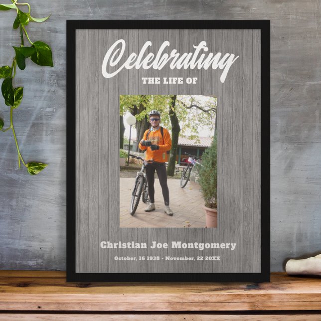 Att fira livet Photo Grått Wood Funeral Poster (Skapare uppladdad)