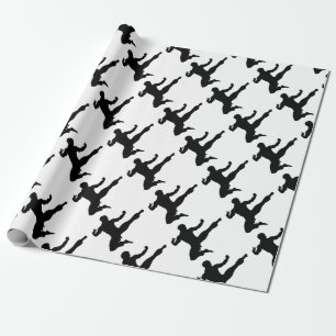 Att flyga för Karatekung fu sparkar mansilhouette Presentpapper