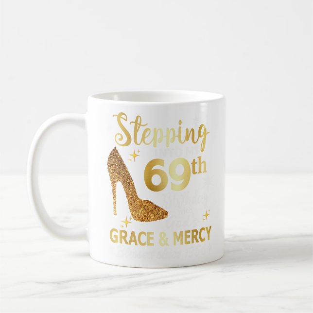 Att gå in i min 69-årsdag med gudagåd kaffemugg (Vänster)