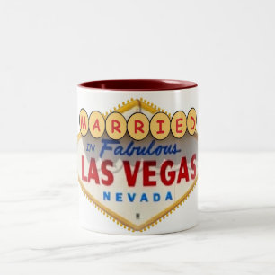 Att gifta sig i den sagolika Las Vegas muggen Två-Tonad Mugg