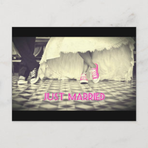 Att gifta sig kopplar ihop i en Retro Vykort