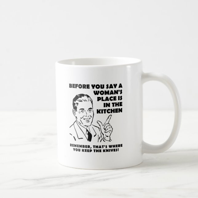 Att Ha Knivar I Kök Humoristisk Kopp (Höger)