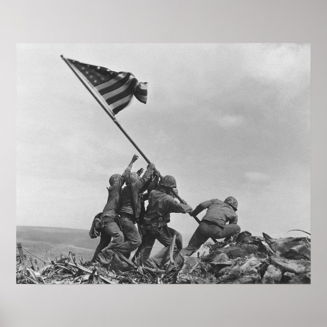 Att höja Flagga på Iwo Jima med Joe Rosenthal Poster (Framsidan)