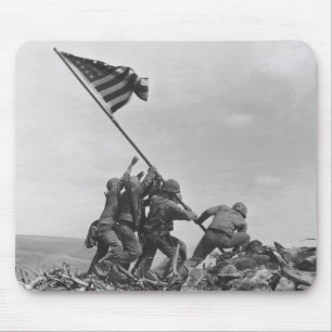 Att höja Flagga på Iwo Jima Musmatta