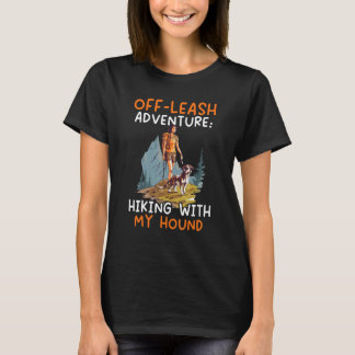 Att Hund Hiker Hundägare bergsberg klättrar uppifr T Shirt
