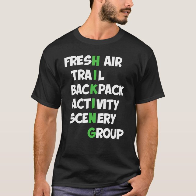 Att klättra upp på bergsutrustning t shirt (Framsida)