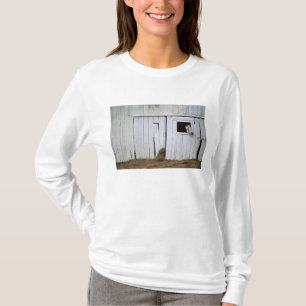 Att klibba för häst head ut ladugårdfönstret tee shirt