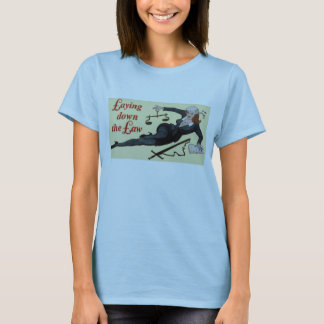 Att lägga besegrar lagkvinna skjortan för T T-shirt