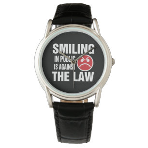 Att le offentligt är emot lagen armbandsur