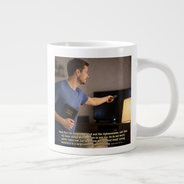 Att leva troget är nog jumbo mugg (Höger)