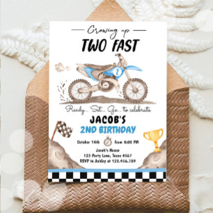 Att odla två snabba Dirt Bike Biking Boy Birthday Inbjudningar