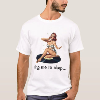 att sjunga klämmer fast upp flickaskjortan t-shirt